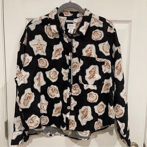Nicole Miller 100% Linen Top European Flax Sea Shell Print Button Up Size M